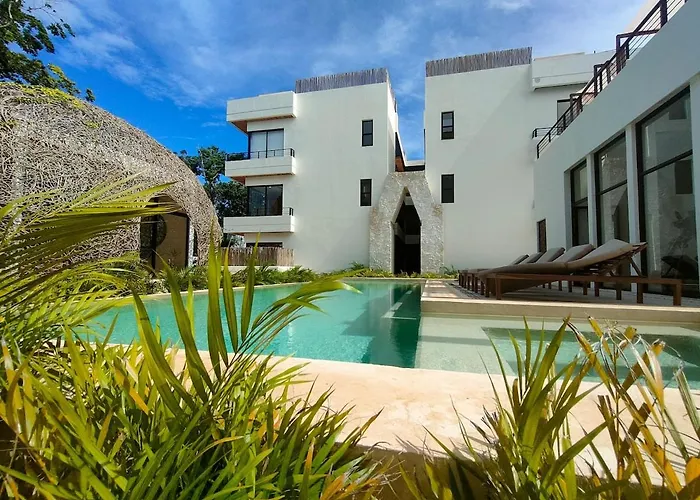 Tropical Escape In A Cozy Paam Cheel Tulum