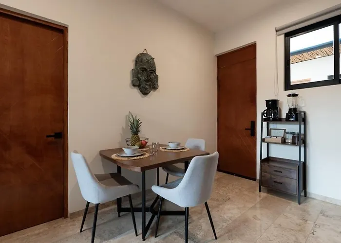 Tropical Escape In A Cozy Paam Cheel