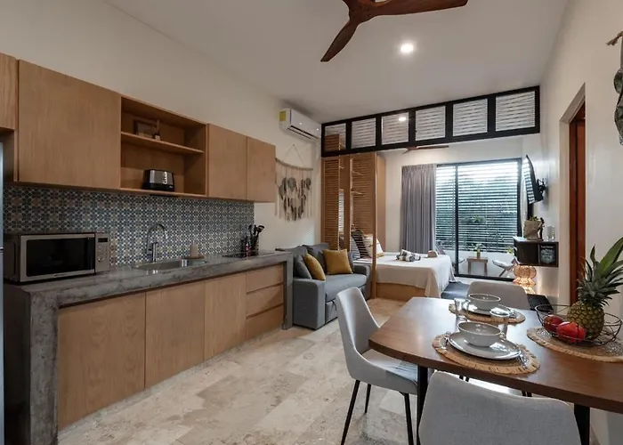 Apartment Tropical Escape In A Cozy Paam Cheel